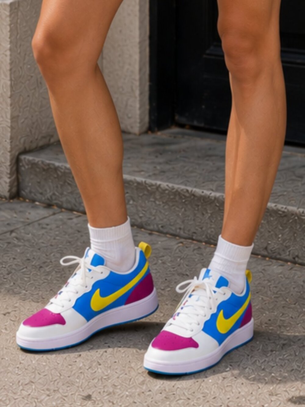 NWT/NEW IN BOX-NEVER WORN! SIZE 6 YOUTH / 7.5 WOMEN